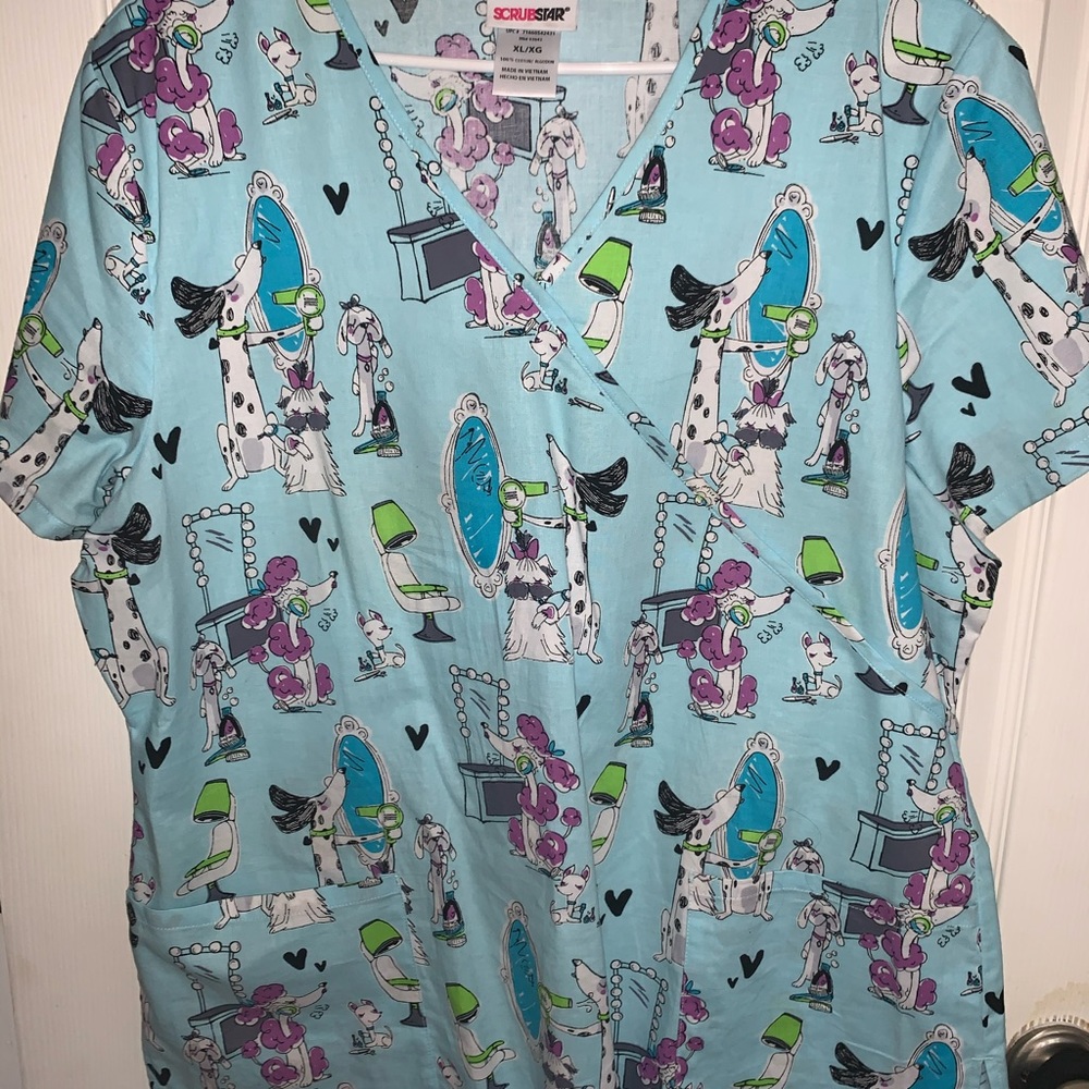 Scrub top